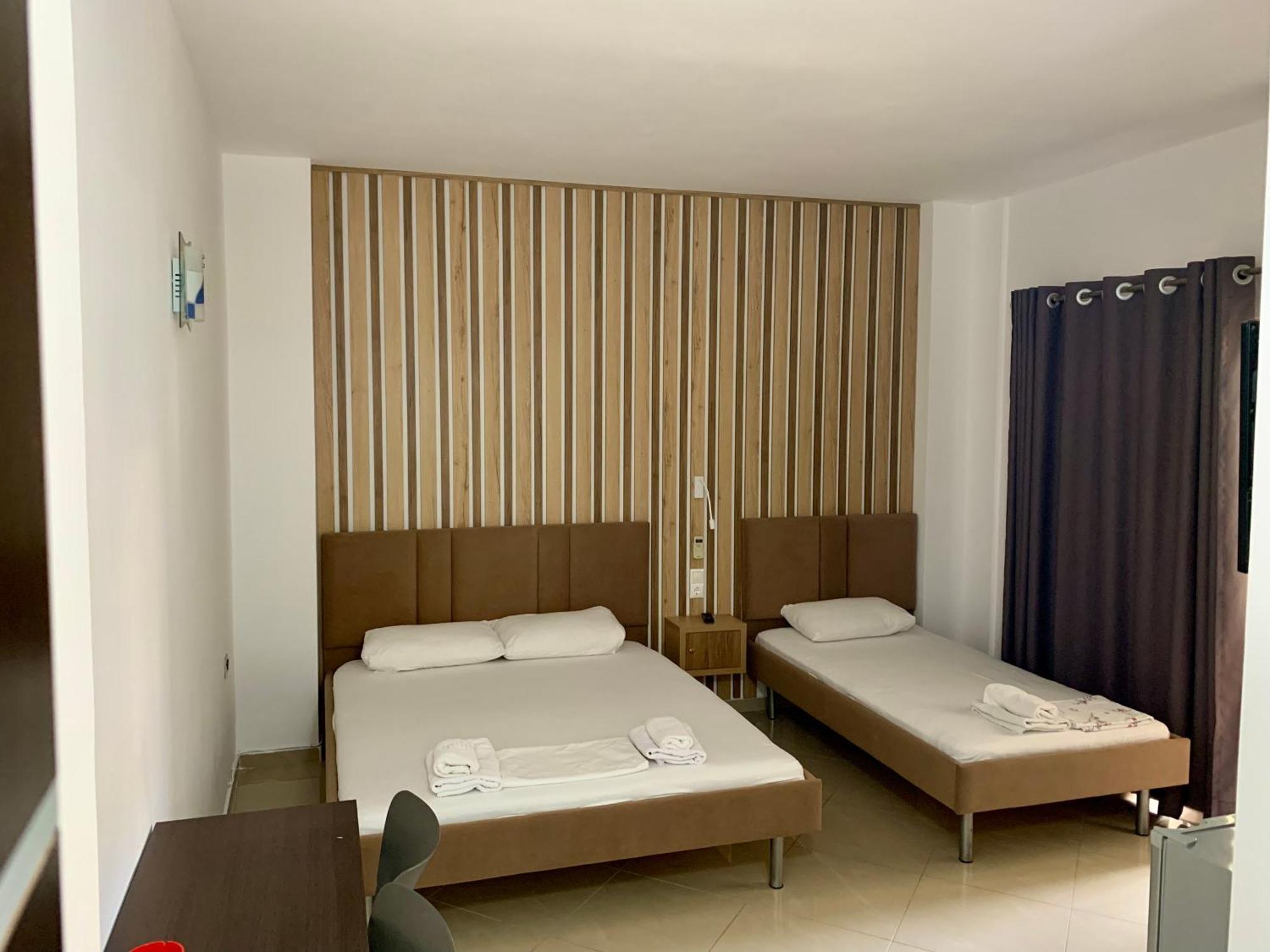 Hotel Piazza Sarandë Exterior foto